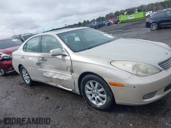 ✅ 2004 Lexus ES 350 • VIN: JTHBA30G245015675 • Lot: 41760369. Listed on IAAI with 299,421 mi. Free auction sales archive from the USA and detailed vehicle history report at DreamBid. Image 13.