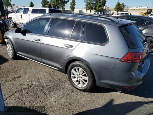 ✅ 2015 Volkswagen Golf TSI SE • VIN: 3VWC17AU7FM505881 • Lot: 90116475. Listed on Copart with 129,434 mi. Free auction sales archive from the USA and detailed vehicle history report at DreamBid. Image 2.