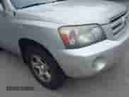2004 Toyota Highlander z VIN JTEGD21AX40085842, wystawiony jako IAAI lot #43026363 z przebiegiem 306 121 mil mil oraz . Historia ofert i sprzedaży dostępna na DreamBid. Obrazek 12.