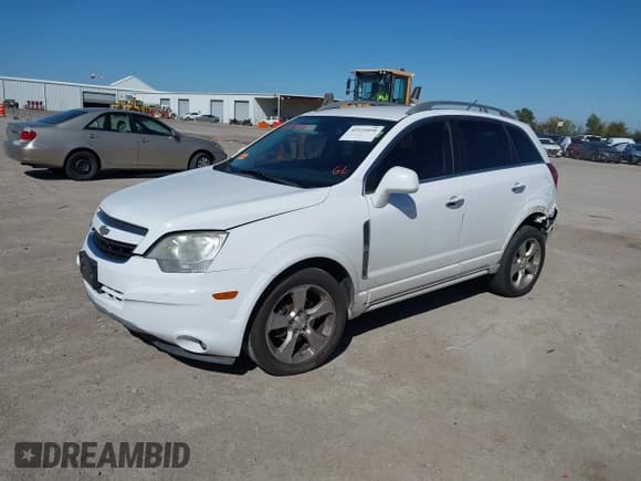 ✅ 2014 Chevrolet Captiva Sport LT • VIN: 3GNAL3EK2ES597862 • Lot: 43531898. Wystawiony na IAAI z przebiegiem 168 910 mil. Bezpłatny archiwum sprzedaży aukcyjnych z USA i szczegółowy raport historii pojazdu na DreamBid. Zdjęcie 2.