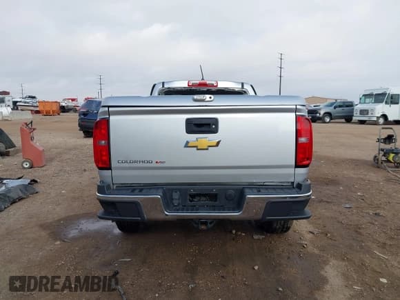 ✅ 2020 Chevrolet Colorado 2WD Work Truck • VIN: 1GCGSBEN9L1202892 • Lot: 43528423. Wystawiony na IAAI z przebiegiem 115 808 mil. Bezpłatny archiwum sprzedaży aukcyjnych z USA i szczegółowy raport historii pojazdu na DreamBid. Zdjęcie 17.