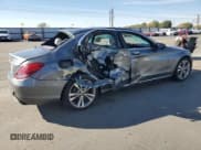 ✅ 2018 Mercedes-Benz C 300 • VIN: 55SWF4JB0JU253062 • Lot: 90601955. Wystawiony na Copart z przebiegiem 98 095 mil. Bezpłatny archiwum sprzedaży aukcyjnych z USA i szczegółowy raport historii pojazdu na DreamBid. Zdjęcie 3.