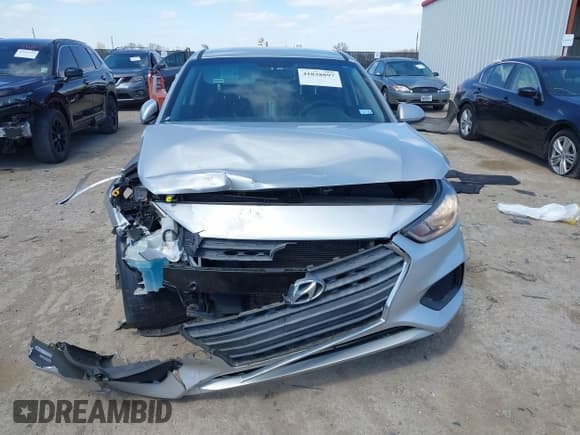 ✅ 2018 Hyundai Accent SE • VIN: 3KPC24A30JE020135 • Лот: 41838897. Опубликован ранее на IAAI с пробегом 70 530 миль. Бесплатный доступ к архиву аукционных продаж из США и подробный отчёт об истории автомобиля на DreamBid. Изображение 12.