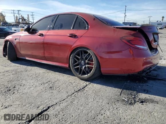 ✅ 2020 Mercedes-Benz E 63 S AMG • VIN: WDDZF8KB2LA723145 • Лот: 89201885. Опубликован ранее на Copart с пробегом 37 705 миль. Бесплатный доступ к архиву аукционных продаж из США и подробный отчёт об истории автомобиля на DreamBid. Изображение 2.