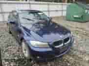 2011 BMW 3 Series 328i xDrive z VIN WBAPK7C58BF196694, wystawiony jako Copart lot #90617205 z przebiegiem Nie podano mil oraz Czysty tytuł • Clean title. Historia ofert i sprzedaży dostępna na DreamBid. Obrazek 4.