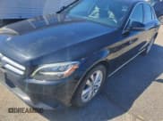 ✅ 2019 Mercedes-Benz C 300 • VIN: 55SWF8EB5KU290580 • Lot: 53017925. Wystawiony na Copart z przebiegiem Nie podano. Bezpłatny archiwum sprzedaży aukcyjnych z USA i szczegółowy raport historii pojazdu na DreamBid. Zdjęcie 2.