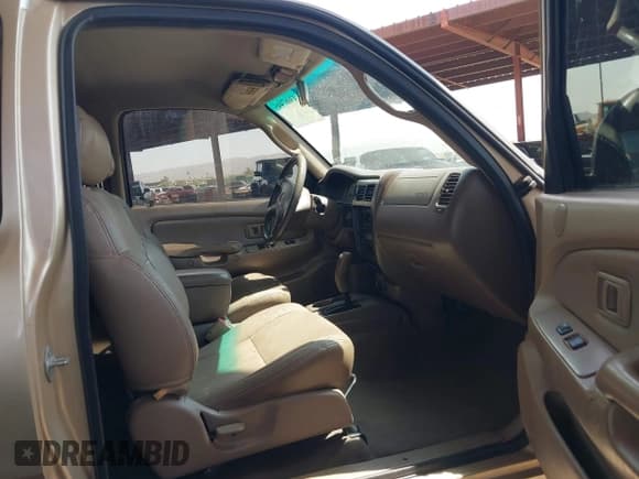 ✅ 2002 Toyota Tacoma PreRunner • VIN: 5TESN92N12Z123221 • Lot: 43067445. Listed on IAAI with 282,792 mi. Free auction sales archive from the USA and detailed vehicle history report at DreamBid. Image 5.