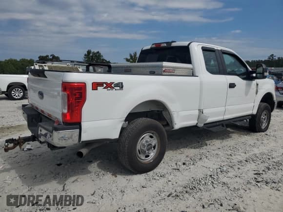 ✅ 2019 Ford F-250 XL • VIN: 1FT7X2B62KED62716 • Lot: 71904935. Listed on Copart with 224,581 mi. Free auction sales archive from the USA and detailed vehicle history report at DreamBid. Image 3.