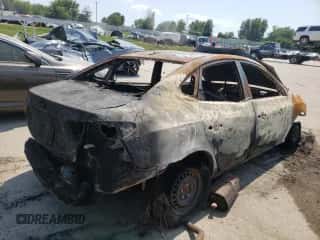 2010 Hyundai Elantra GLS z VIN KMHDU4AD5AU075460, wystawiony jako Copart lot #65904364 z przebiegiem Nie podano mil oraz Nie do naprawy • Non repairable. Historia ofert i sprzedaży dostępna na DreamBid. Obrazek 3.