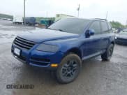 ✅ 2004 Volkswagen Touareg • VIN: WVGCM67L24D026100 • Lot: 42318557. Listed on IAAI with Not provided. Free auction sales archive from the USA and detailed vehicle history report at DreamBid. Image 2.