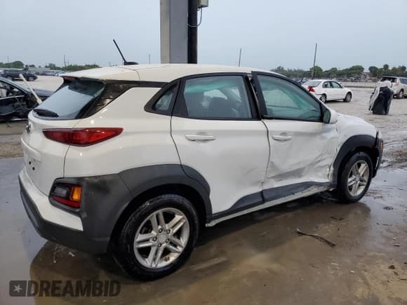 ✅ 2019 Hyundai Kona SE • VIN: KM8K12AAXKU256596 • Лот: 58711884. Опубликован ранее на Copart с пробегом 15 759 миль. Бесплатный доступ к архиву аукционных продаж из США и подробный отчёт об истории автомобиля на DreamBid. Изображение 3.
