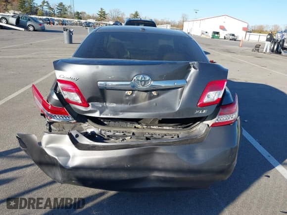 ✅ 2011 Toyota Camry LE • VIN: 4T1BF3EK4BU195207 • Lot: 43613106. Listed on IAAI with 143,722 mi. Free auction sales archive from the USA and detailed vehicle history report at DreamBid. Image 16.
