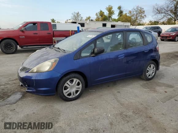 ✅ 2010 Honda Fit • VIN: JHMGE8H23AS027041 • Lot: 82378025. Wystawiony na Copart z przebiegiem 90 560 mil. Bezpłatny archiwum sprzedaży aukcyjnych z USA i szczegółowy raport historii pojazdu na DreamBid. Zdjęcie 1.