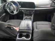 ✅ 2024 Chevrolet Traverse AWD LT • VIN: 1GNEVGKSXRJ169889 • Lot: 81918735. Wystawiony na Copart z przebiegiem 20 784 mil. Bezpłatny archiwum sprzedaży aukcyjnych z USA i szczegółowy raport historii pojazdu na DreamBid. Zdjęcie 8.