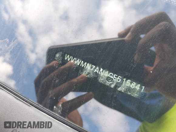 ✅ 2012 Volkswagen CC Sport • VIN: WVWMN7AN4CE515841 • Lot: 43749156. Listed on IAAI with 136,889 mi. Free auction sales archive from the USA and detailed vehicle history report at DreamBid. Image 9.