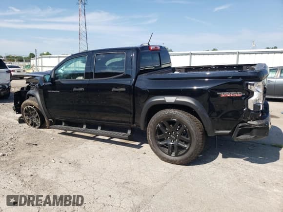 ✅ 2023 Chevrolet Colorado 4WD Trail Boss • VIN: 1GCPTEEK6P1216050 • Лот: 65768384. Опубликован ранее на Copart с пробегом 11 070 миль. Бесплатный доступ к архиву аукционных продаж из США и подробный отчёт об истории автомобиля на DreamBid. Изображение 2.
