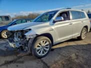 ✅ 2013 Toyota Highlander Limited • VIN: JTEDC3EH4D2011923 • Lot: 93937515. Listed on Copart with 238,249 mi. Free auction sales archive from the USA and detailed vehicle history report at DreamBid. Image 1.