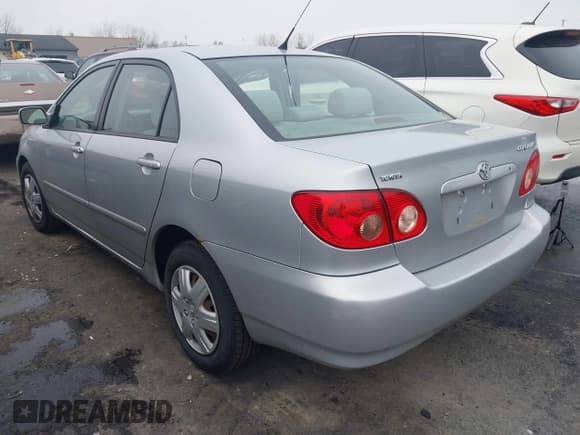 ✅ 2008 Toyota Corolla S • VIN: 1NXBR32E18Z971761 • Lot: 43696324. Wystawiony na IAAI z przebiegiem 131 801 mil. Bezpłatny archiwum sprzedaży aukcyjnych z USA i szczegółowy raport historii pojazdu na DreamBid. Zdjęcie 3.