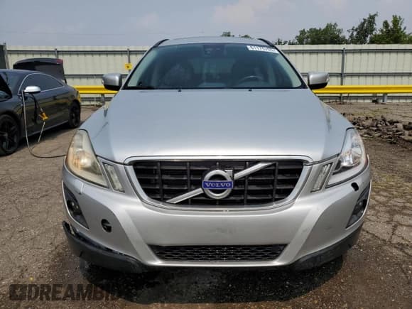 ✅ 2010 Volvo XC60 3.2L • VIN: YV4982DZ5A2078992 • Lot: 61175755. Listed on Copart with 170,665 mi. Free auction sales archive from the USA and detailed vehicle history report at DreamBid. Image 5.