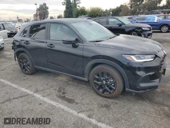 ✅ 2024 Honda HR-V Sport • VIN: 3CZRZ1H56RM736867 • Lot: 92384065. Listed on Copart with 20,238 mi. Free auction sales archive from the USA and detailed vehicle history report at DreamBid. Image 4.