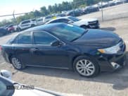 ✅ 2014 Toyota Camry LE • VIN: 4T4BF1FK0ER422406 • Lot: 43228711. Wystawiony na IAAI z przebiegiem 122 052 mil. Bezpłatny archiwum sprzedaży aukcyjnych z USA i szczegółowy raport historii pojazdu na DreamBid. Zdjęcie 13.