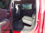 ✅ 2019 Chevrolet Silverado 1500 LT • VIN: 1GCPWCED3KZ157451 • Lot: 42988951. Wystawiony na IAAI z przebiegiem 178 105 mil. Bezpłatny archiwum sprzedaży aukcyjnych z USA i szczegółowy raport historii pojazdu na DreamBid. Zdjęcie 8.