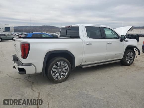 ✅ 2025 GMC Sierra 1500 Denali • VIN: 1GTUUGEL0SZ111146 • Лот: 47490085. Опубликован ранее на Copart с пробегом 908 миль. Бесплатный доступ к архиву аукционных продаж из США и подробный отчёт об истории автомобиля на DreamBid. Изображение 3.