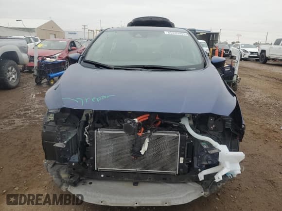 ✅ 2025 Nissan LEAF S • VIN: 1N4AZ1BV5SC557292 • Lot: 85335985. Listed on Copart with 9,401 mi. Free auction sales archive from the USA and detailed vehicle history report at DreamBid. Image 5.