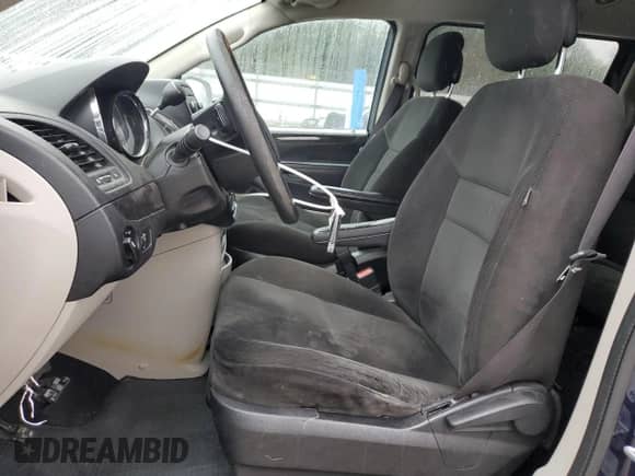 2015 Dodge Grand Caravan American Value с VIN 2C4RDGBG5FR690437, выставлен на аукционе Copart как лот 86232165 с пробегом 143 958 миль миль и Чистый • Clean title. История ставок и продаж доступна на DreamBid. Изображение 7.