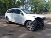 ✅ 2015 Audi Q7 Premium Plus • VIN: WA1LGAFE0FD012730 • Lot: 42811189. Wystawiony na IAAI z przebiegiem Nie podano. Bezpłatny archiwum sprzedaży aukcyjnych z USA i szczegółowy raport historii pojazdu na DreamBid. Zdjęcie 1.