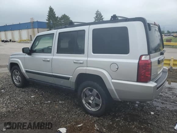 ✅ 2007 Jeep Commander Sport • VIN: 1J8HG48K97C634081 • Лот: 63775825. Опубликован ранее на Copart с пробегом 110 054 миль. Бесплатный доступ к архиву аукционных продаж из США и подробный отчёт об истории автомобиля на DreamBid. Изображение 2.