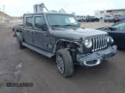 ✅ 2021 Jeep Gladiator Overland • VIN: 1C6HJTFG7ML620006 • Лот: 41875269. Опубликован ранее на IAAI с пробегом 22 655 миль. Бесплатный доступ к архиву аукционных продаж из США и подробный отчёт об истории автомобиля на DreamBid. Изображение 1.