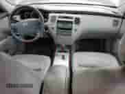 2006 Hyundai Azera SE z VIN KMHFC46F36A087430, wystawiony jako Copart lot #50927485 z przebiegiem 102 868 mil mil oraz Szkoda całkowita • Salvage title. Historia ofert i sprzedaży dostępna na DreamBid. Obrazek 8.