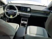 ✅ 2024 Hyundai Kona Limited • VIN: KM8HE3A6XRU006821 • Лот: 67736585. Опубликован ранее на Copart с пробегом 11 209 миль. Бесплатный доступ к архиву аукционных продаж из США и подробный отчёт об истории автомобиля на DreamBid. Изображение 8.