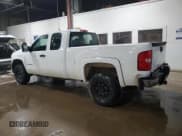 ✅ 2008 Chevrolet Silverado 2500HD Work Truck • VIN: 1GCHK29K48E171149 • Лот: 93375895. Опубликован ранее на Copart с пробегом 168 640 миль. Бесплатный доступ к архиву аукционных продаж из США и подробный отчёт об истории автомобиля на DreamBid. Изображение 2.