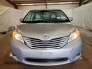 ✅ 2016 Toyota Sienna LE • VIN: 5TDKK3DC4GS718781 • Лот: 92675545. Опубликован ранее на Copart с пробегом 48 588 миль. Бесплатный доступ к архиву аукционных продаж из США и подробный отчёт об истории автомобиля на DreamBid. Изображение 5.