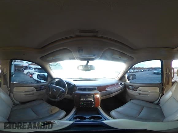 ✅ 2012 Chevrolet Tahoe LT • VIN: 1GNSCBE04CR141228 • Lot: 43740494. Wystawiony na IAAI z przebiegiem 261 914 mil. Bezpłatny archiwum sprzedaży aukcyjnych z USA i szczegółowy raport historii pojazdu na DreamBid. Zdjęcie 18.