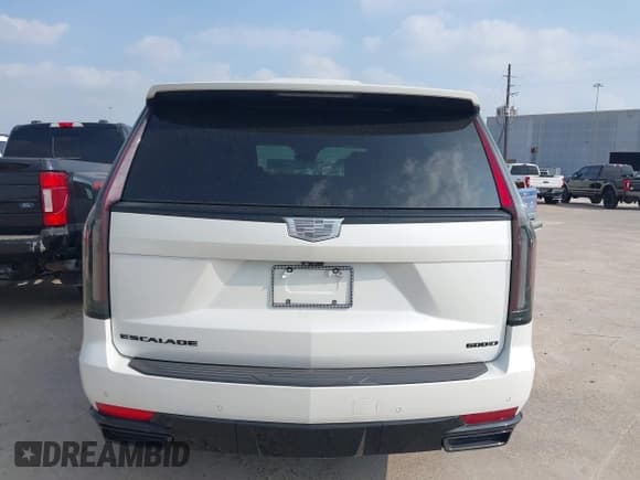 ✅ 2021 Cadillac Escalade Sport Platinum • VIN: 1GYS4GKTXMR305353 • Lot: 40370390. Listed on IAAI with 51,116 mi. Free auction sales archive from the USA and detailed vehicle history report at DreamBid. Image 16.