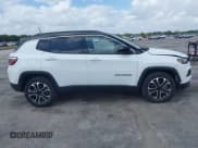 ✅ 2023 Jeep Compass (RED) Edition • VIN: 3C4NJDCN4PT566158 • Lot: 41904870. Wystawiony na IAAI z przebiegiem 50 349 mil. Bezpłatny archiwum sprzedaży aukcyjnych z USA i szczegółowy raport historii pojazdu na DreamBid. Zdjęcie 13.