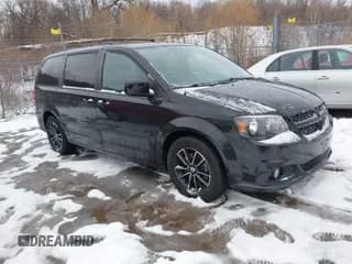 ✅ 2017 Dodge Grand Caravan GT • VIN: 2C4RDGEG4HR596581 • Lot: 43889173. Listed on IAAI with 102,413 mi. Free auction sales archive from the USA and detailed vehicle history report at DreamBid. Image 1.