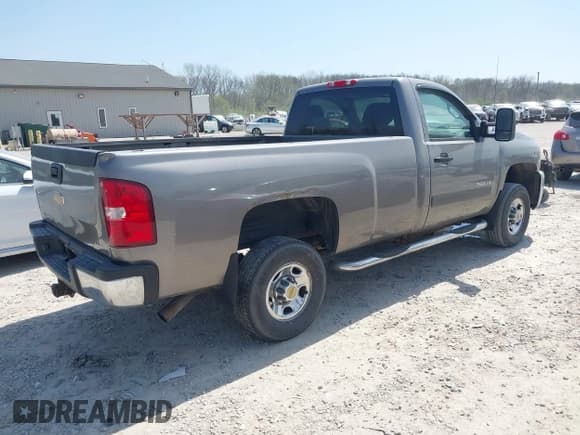 ✅ 2009 Chevrolet Silverado 2500HD LT • VIN: 1GCHK54K39F137899 • Лот: 42070451. Опубликован ранее на IAAI с пробегом 174 876 миль. Бесплатный доступ к архиву аукционных продаж из США и подробный отчёт об истории автомобиля на DreamBid. Изображение 4.
