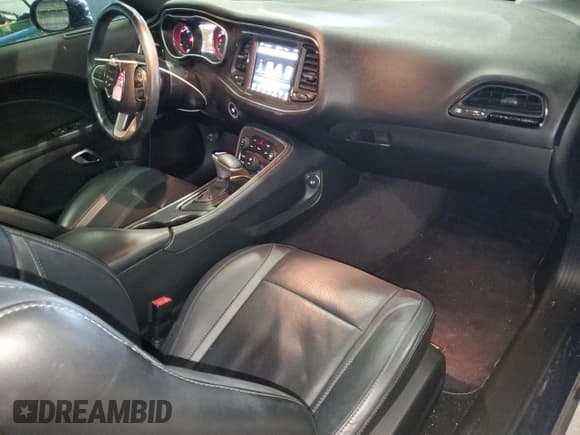 ✅ 2017 Dodge Challenger R/T • VIN: 2C3CDZBT3HH540905 • Lot: 65642544. Wystawiony na Copart z przebiegiem 72 356 mil. Bezpłatny archiwum sprzedaży aukcyjnych z USA i szczegółowy raport historii pojazdu na DreamBid. Zdjęcie 8.