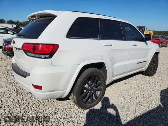 ✅ 2019 Jeep Grand Cherokee Altitude • VIN: 1C4RJEAG4KC731853 • Lot: 84924105. Listed on Copart with 95,100 mi. Free auction sales archive from the USA and detailed vehicle history report at DreamBid. Image 3.