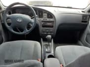 ✅ 2005 Hyundai Elantra GLS • VIN: KMHDN46D85U946797 • Lot: 71549745. Wystawiony na Copart z przebiegiem 166 493 mil. Bezpłatny archiwum sprzedaży aukcyjnych z USA i szczegółowy raport historii pojazdu na DreamBid. Zdjęcie 8.