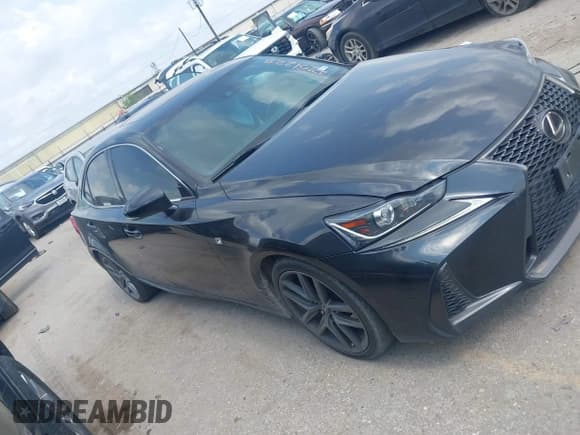 ✅ 2017 Lexus IS 200t • VIN: JTHBA1D21H5039829 • Lot: 42251228. Wystawiony na IAAI z przebiegiem 70 633 mil. Bezpłatny archiwum sprzedaży aukcyjnych z USA i szczegółowy raport historii pojazdu na DreamBid. Zdjęcie 1.