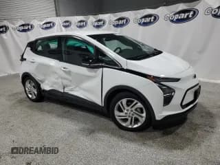 ✅ 2023 Chevrolet Bolt EV 1LT • VIN: 1G1FW6S02P4187584 • Lot: 70523304. Wystawiony na Copart z przebiegiem 11 840 mil. Bezpłatny archiwum sprzedaży aukcyjnych z USA i szczegółowy raport historii pojazdu na DreamBid. Zdjęcie 4.