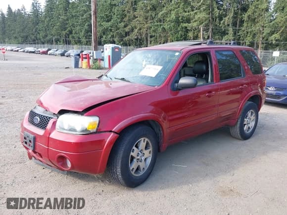 ✅ 2005 Ford Escape Limited • VIN: 1FMCU94165KA85166 • Лот: 43077384. Опубликован ранее на IAAI с пробегом Не указан. Бесплатный доступ к архиву аукционных продаж из США и подробный отчёт об истории автомобиля на DreamBid. Изображение 16.