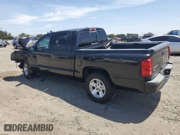2008 Dodge Dakota SLT с VIN 1D7HE48K68S505807, выставлен на аукционе Copart как лот 59005765 с пробегом 195 763 миль миль и Списание • Salvage title. История ставок и продаж доступна на DreamBid. Изображение 2.