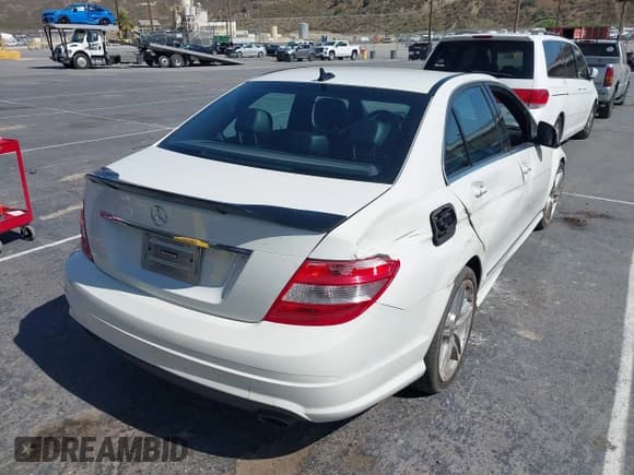 ✅ 2008 Mercedes-Benz C 300 Sport • VIN: WDDGF54X98F015001 • Lot: 42532454. Listed on IAAI with 96,966 mi. Free auction sales archive from the USA and detailed vehicle history report at DreamBid. Image 4.