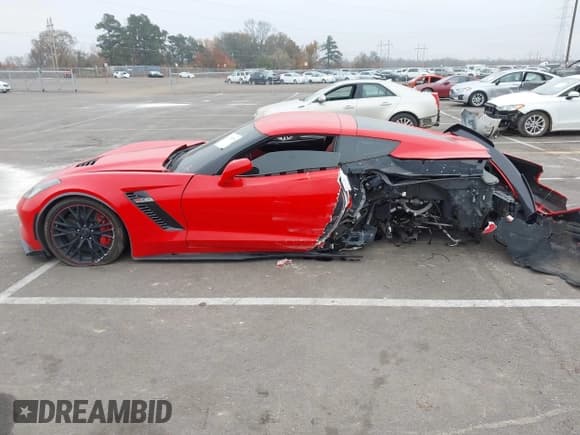 ✅ 2018 Chevrolet Corvette Z06 3LZ • VIN: 1G1YU2D64J5600017 • Lot: 43738256. Listed on IAAI with Not provided. Free auction sales archive from the USA and detailed vehicle history report at DreamBid. Image 14.